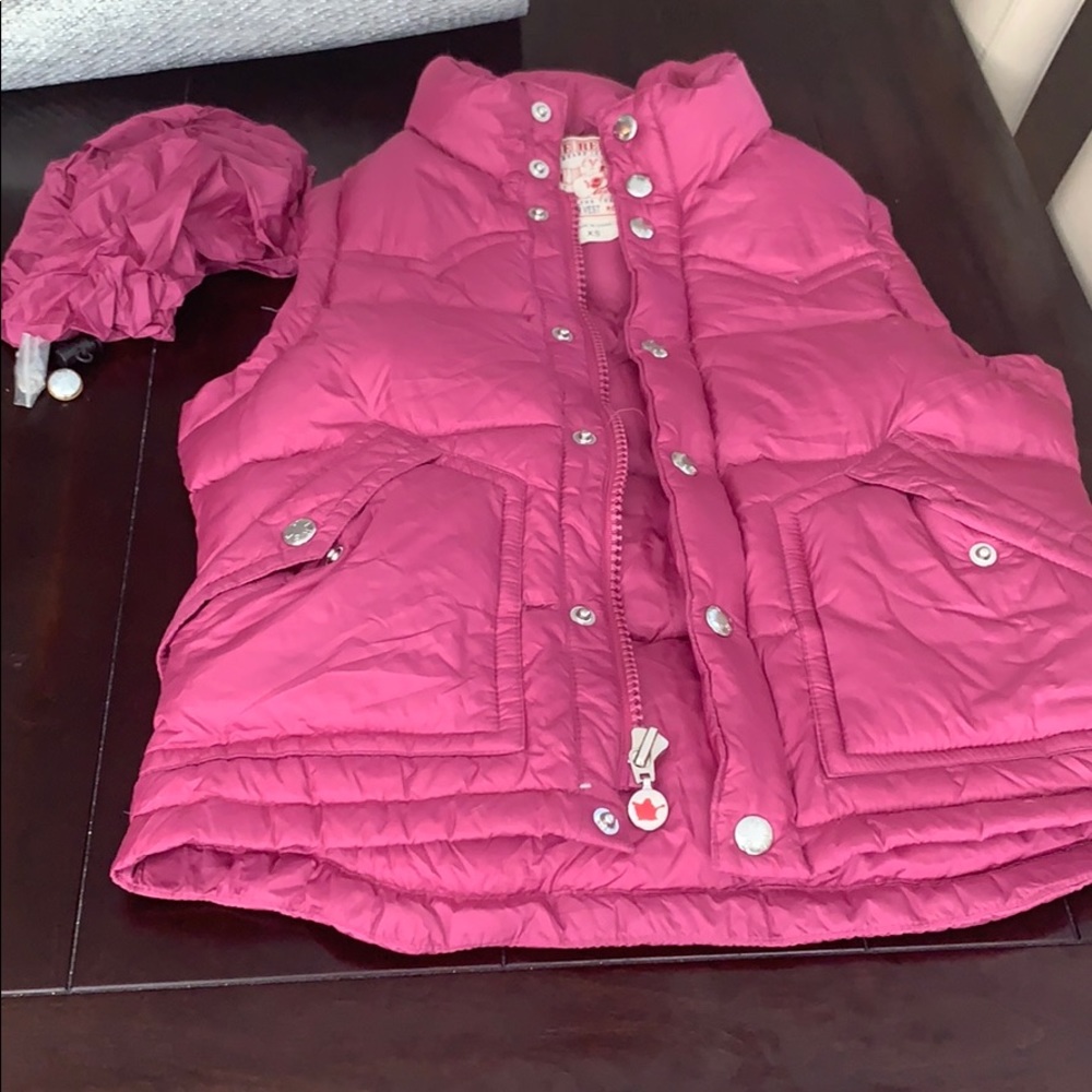 True religion puffer vest
